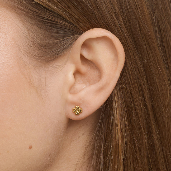 Alexa - Pendientes Mini Stud Clover de Acero Inoxidable